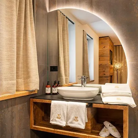 Araldo Eco-lodge * بوسكو تيسانيوفا
