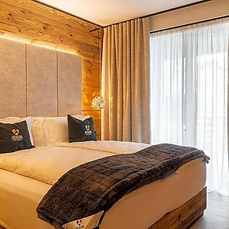 Araldo Eco-lodge אכסניה בוסקו קיזנובה