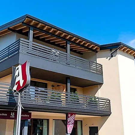 Araldo Eco-lodge אכסניה בוסקו קיזנובה